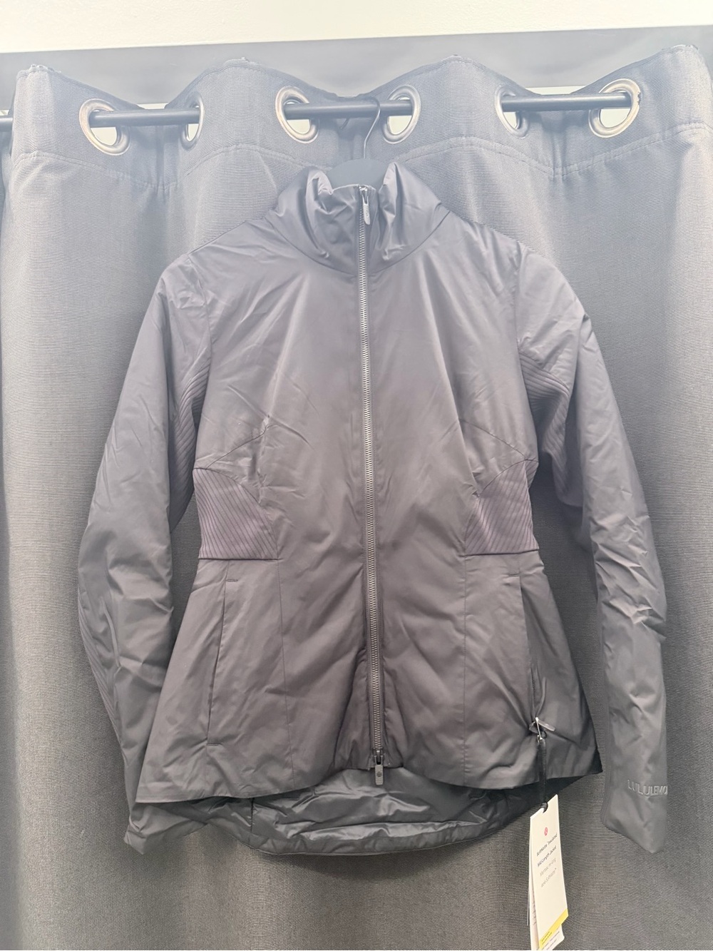 Lululemon SoftMatte Insulated Mid-Length Jacket color Black
Size 8